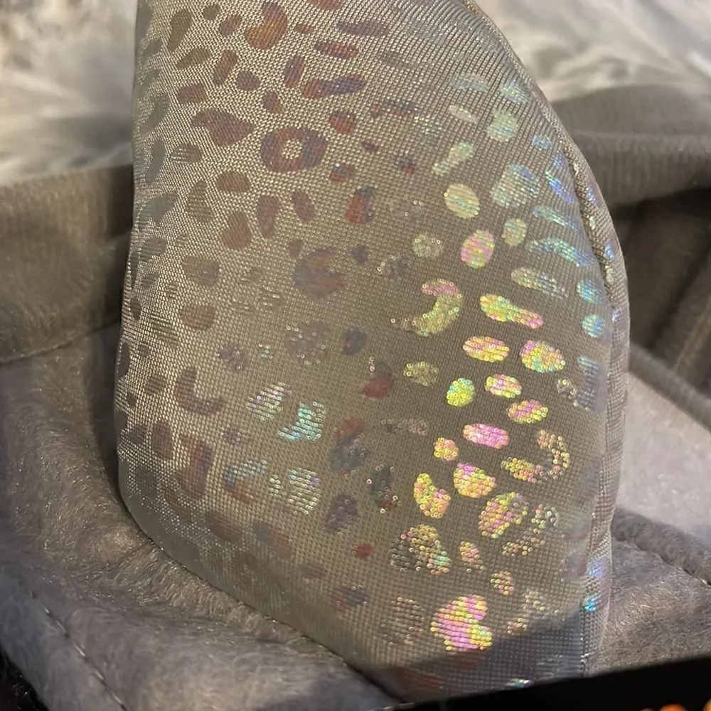 hide & eek iridescent pet